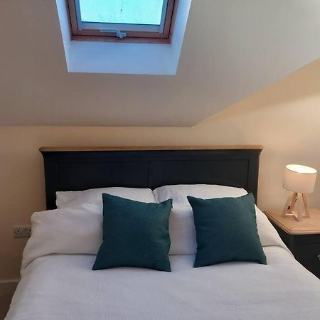 Roomy Penthouse 2 Double Bed Apartment - Spacious - Central Beeston - Free Secure Parking - 诺丁汉 外观 照片