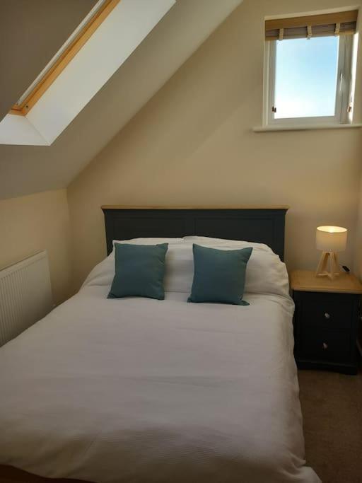 Roomy Penthouse 2 Double Bed Apartment - Spacious - Central Beeston - Free Secure Parking - 诺丁汉 外观 照片